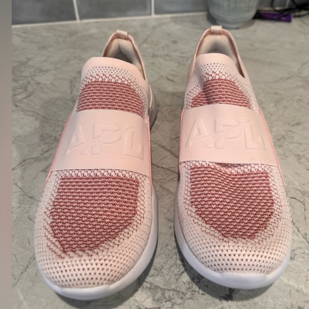APL Women’s Tech Loom Bliss Sneakers - Sz. 8